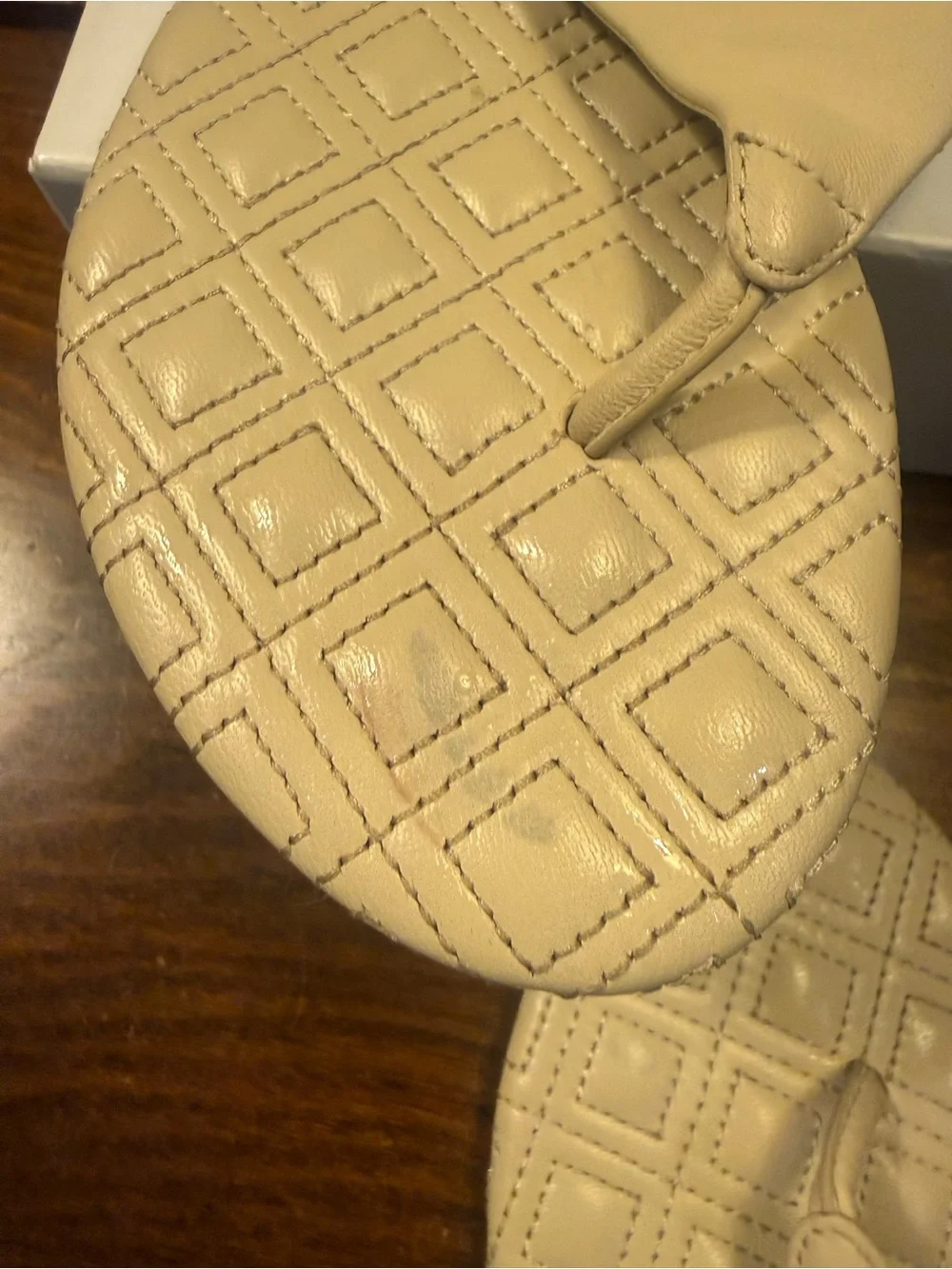 Tory Burch Fleming White Cream Quilted Leather Thong Sandals Logo Size 6